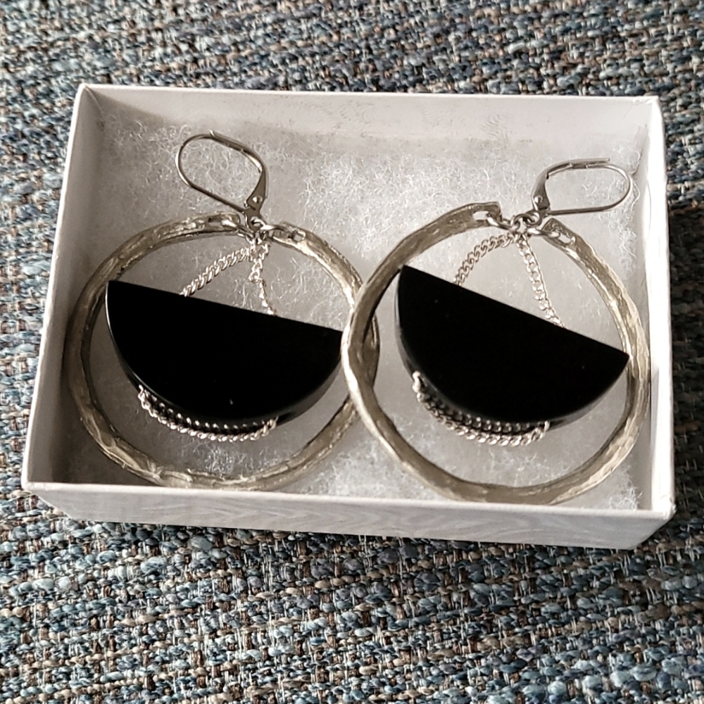 Superstylish earings